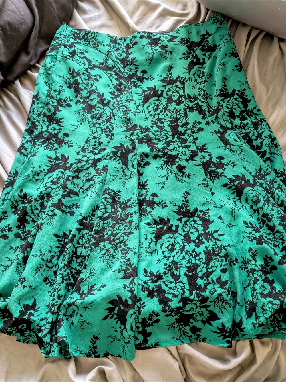 Voodoo Vixen Teal and Black Floral A-Line Skirt L